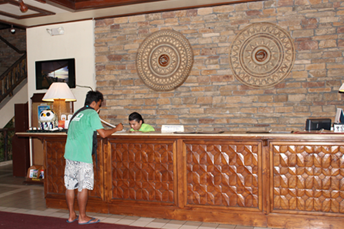 アクアリゾート_日本語カウンター