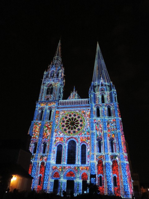 大聖堂ライトアップ4