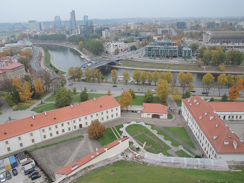 元神殿のあった場所を示す