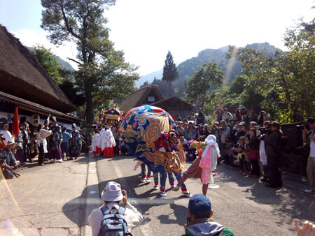 白川郷 天下の奇祭「どぶろく祭」 ９
