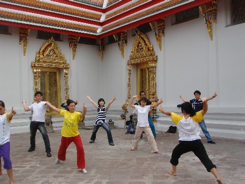 ルーシーダットン