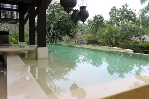 プライベートプール