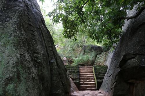 シーギリヤ入口付近