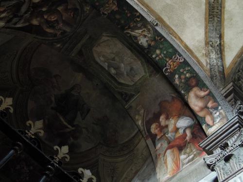 パルミジャニーノの描いた礼拝堂入口