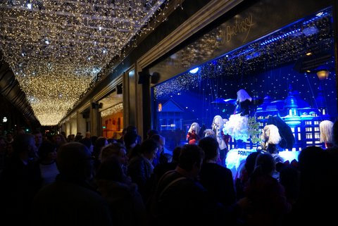 プランタンのクリスマス・ショー・ウィンド