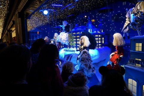 プランタンのクリスマス・ショー・ウィンド