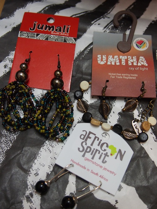 アフリカンアクセサリー