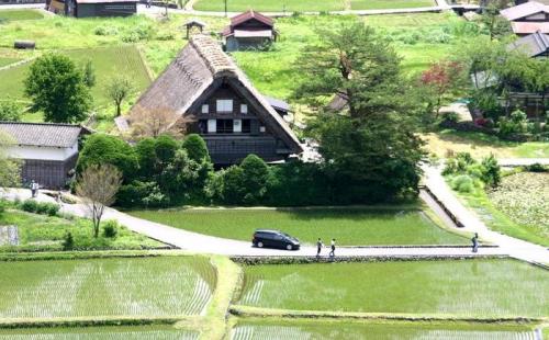 もうすぐ夏休み。この夏は、「白川郷」で2