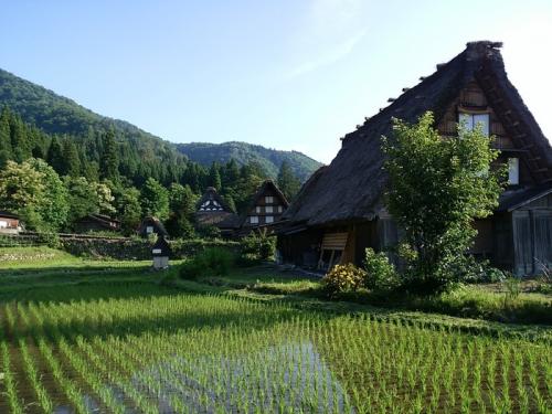 もうすぐ夏休み。この夏は、「白川郷」で4