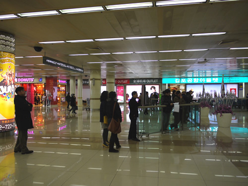 金浦空港到着ロビー