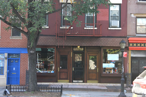 クラシックな店構え