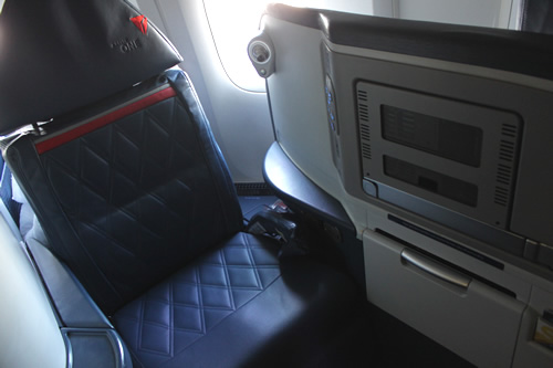 MSP→HNDの国際線デルタ・ワン