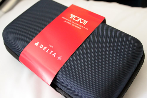 アメニティキットのケースがTUMI!