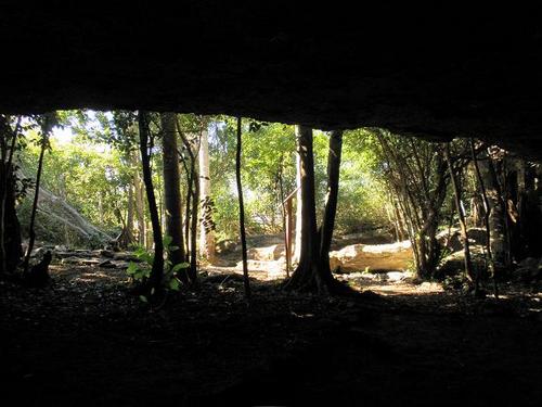 マヤ人が住んでた洞窟。