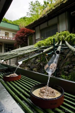 流し蕎麦