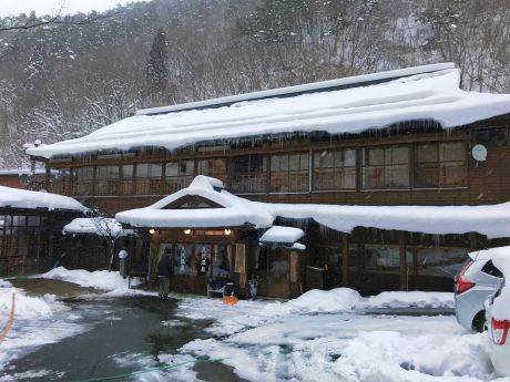雪の大沢温泉