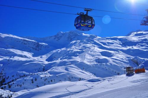 ゴンドラで氷河エリアへ