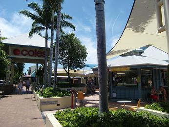 ポートダグラスの街でアイス屋サン発見!