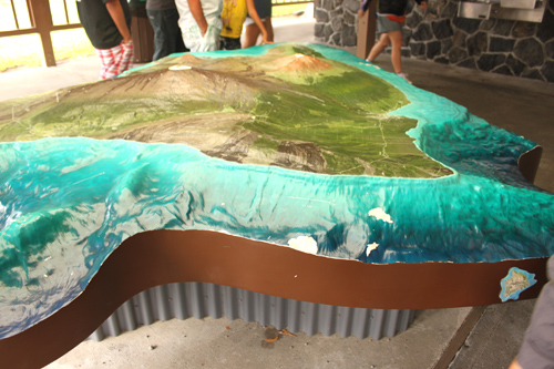 ハワイ島全体の立体地図で現在地を確認