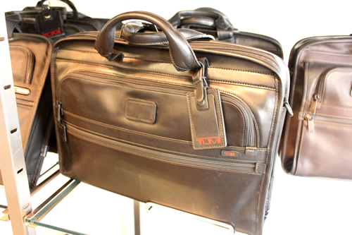 TUMI.425ドル→339ドル