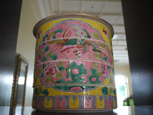 プラナカン陶器１