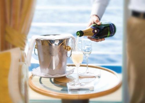 アルコール代はクルーズ代金に込み