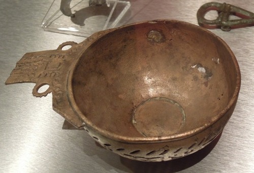 バース温泉で見つかったローマ兵のカップ