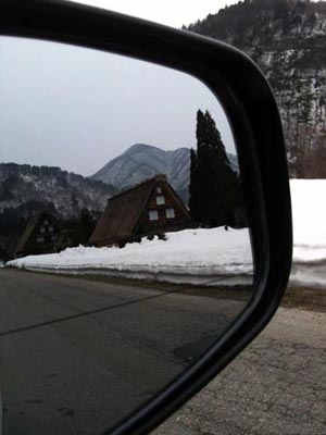 白川郷 ミラーに合掌造り