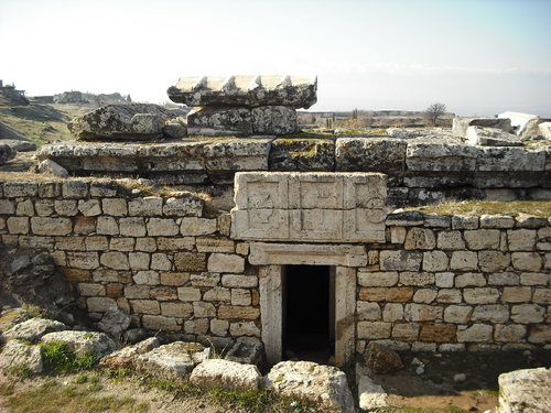 墓 ネクロポリス