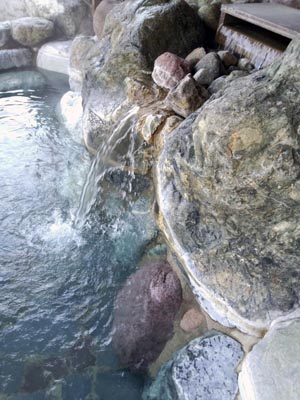 源泉かけ流し