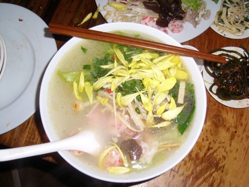 雲南省の有名な料理 過橋米線