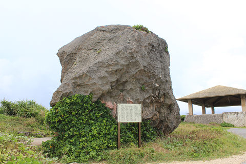 マヤの墓