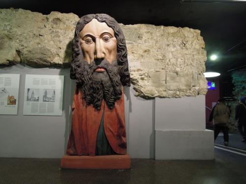 ベルン駅の置かれたレプリカ