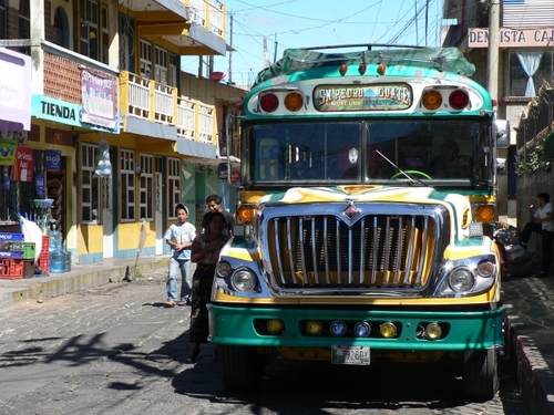 Guate行きチキンバス