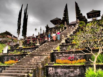 バリ・ヒンドゥーの総本山「ブサキ寺院」2