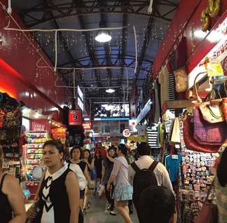 ブギス ストリート シンガポールのおすすめショッピング お土産 買い物スポット 現地を知り尽くしたガイドによる口コミ情報 トラベルコ