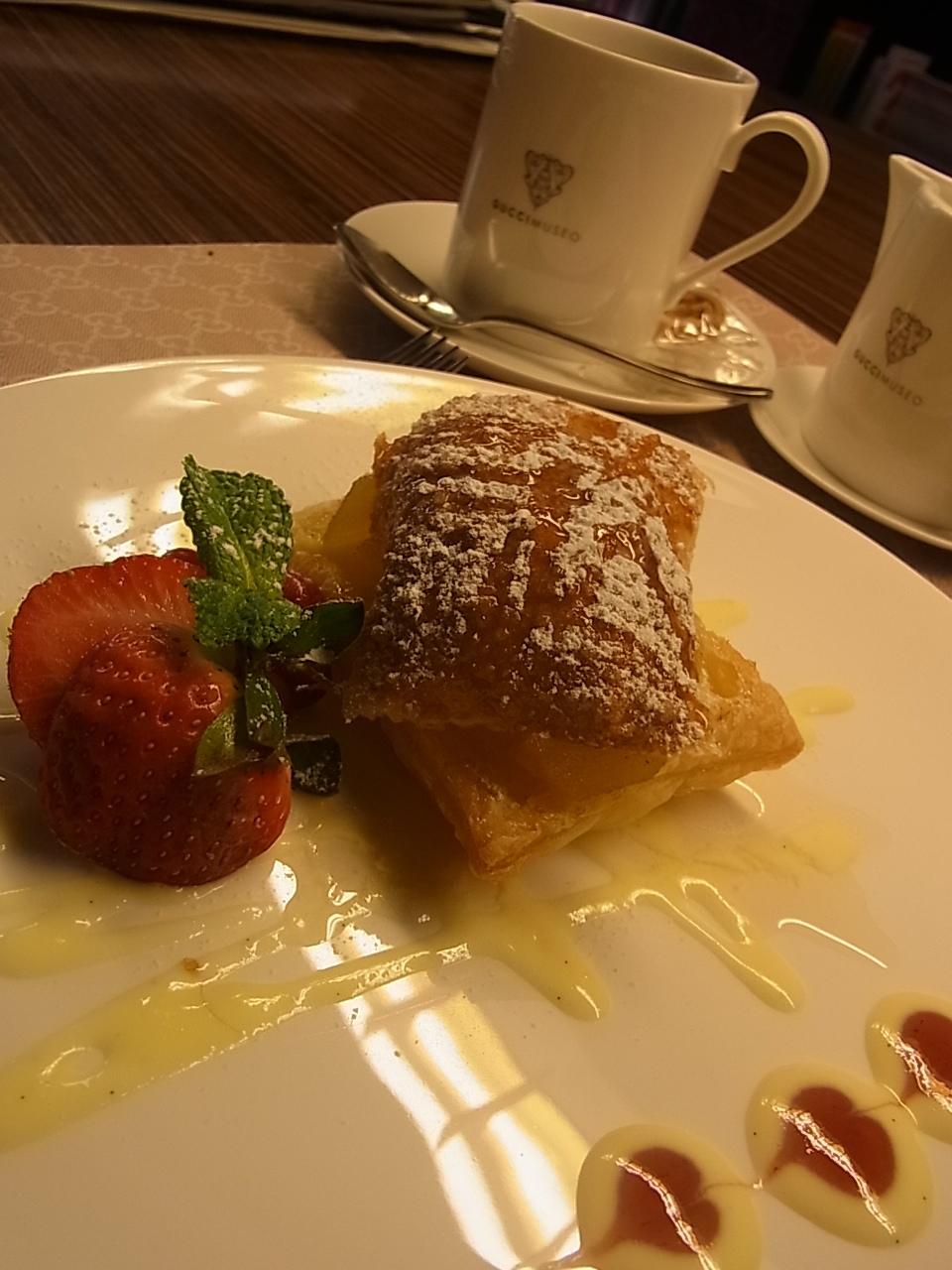 グッチ カフェ エ リストランテ フィレンツェのおすすめグルメ 食事 現地を知り尽くしたガイドによる口コミ情報 トラベルコ
