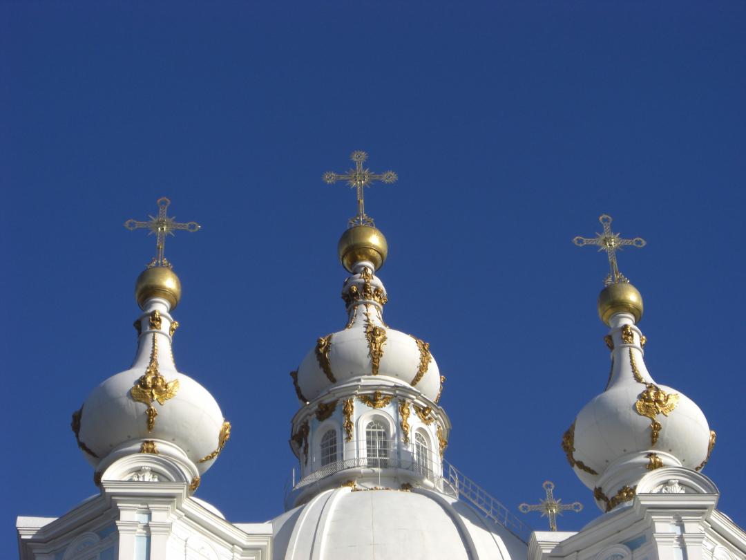 スモーリヌイ聖堂 サンクトペテルブルクのおすすめ観光地 名所 現地を知り尽くしたガイドによる口コミ情報 トラベルコ