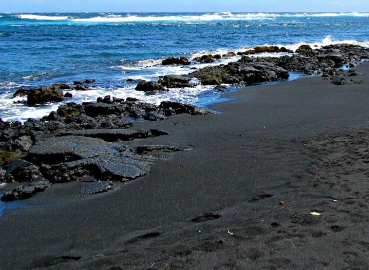 プナルウ黒砂海岸 ハワイ島のおすすめ観光地 名所 現地を知り尽くしたガイドによる口コミ情報 トラベルコ