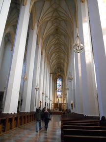 フラウエン教会 - ミュンヘンのおすすめ観光地・名所 | 現地を知り尽くしたガイドによる口コミ情報【トラベルコ】