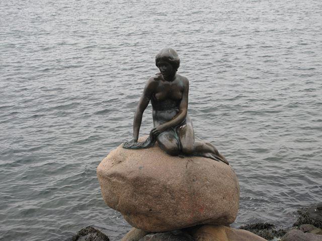 人魚姫の像 - コペンハーゲンのおすすめ観光地・名所 | 現地を知り 