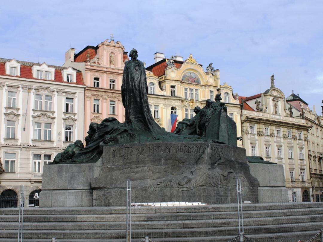旧市街広場 プラハのおすすめ観光地 名所 現地を知り尽くしたガイドによる口コミ情報 トラベルコ