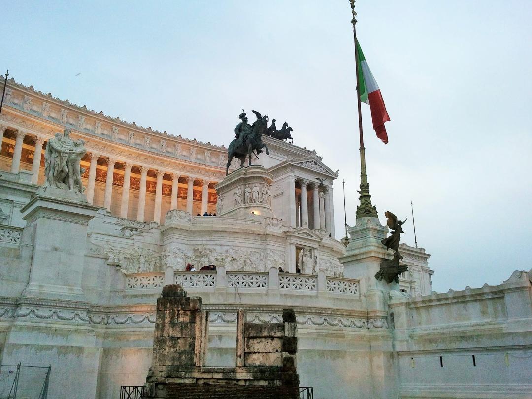 ヴィットーリオ エマヌエーレ2世記念堂 ヴィットリアーノ ローマのおすすめ観光地 名所 現地を知り尽くしたガイドによる口コミ情報 トラベルコ
