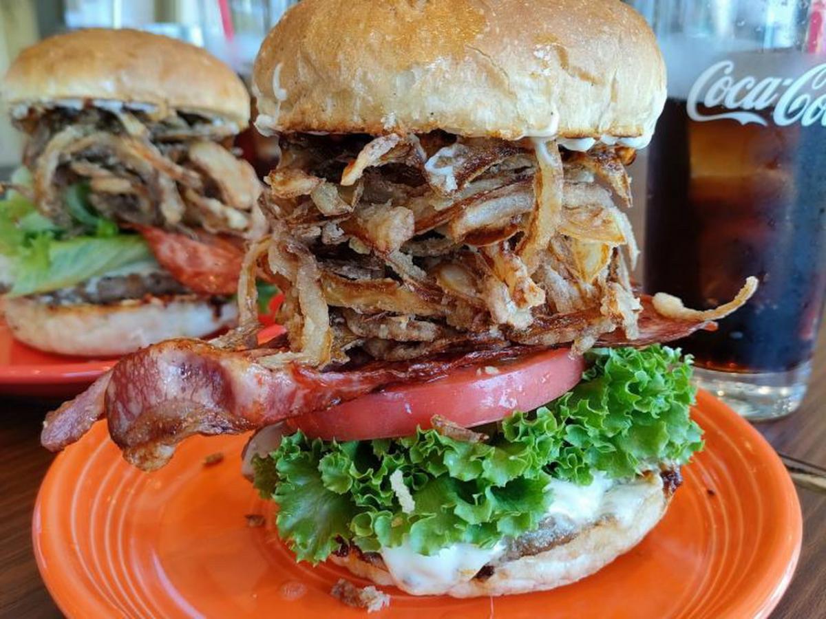 【沖縄本島／名護・本部・国頭】沖縄そばやハンバーガーなどお手軽B級グルメ