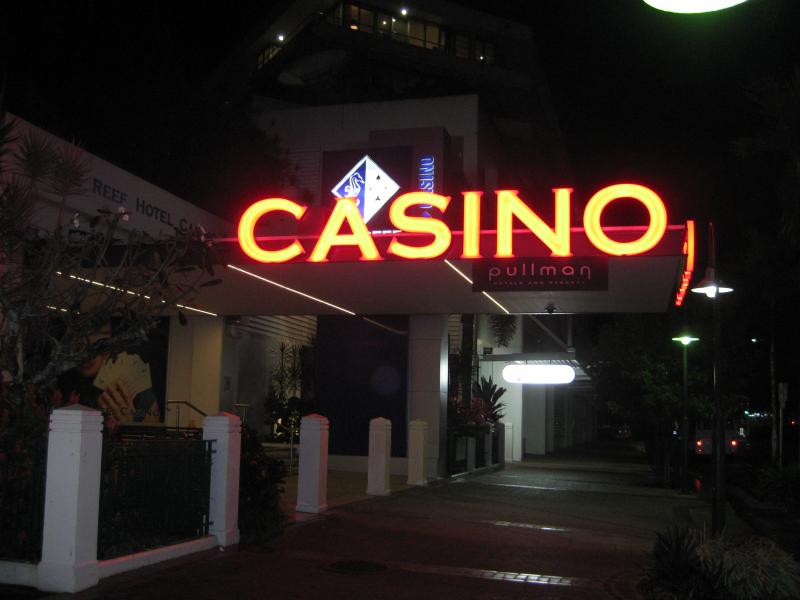 プルマンリーフホテル入口