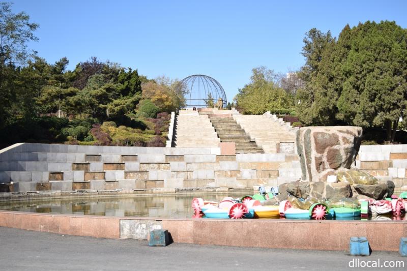 頂上に後藤新平像があった星ヶ浦時代の名残を残す階段