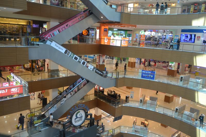 中央では季節に合わせてイベントも