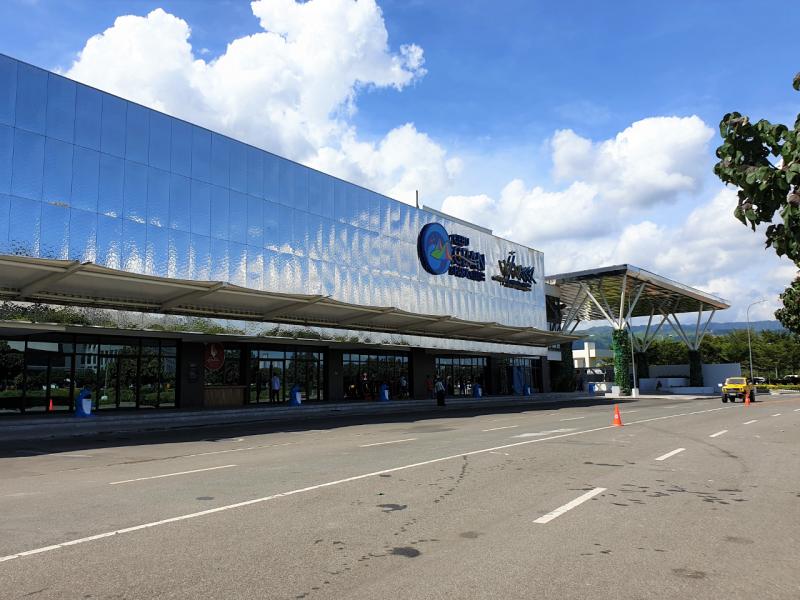 セブ・オーシャンパーク外観