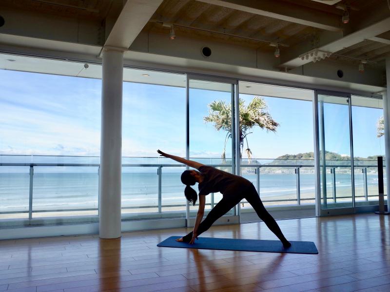 海を見ながらのヨガは、心身共にリフレッシュできる♪