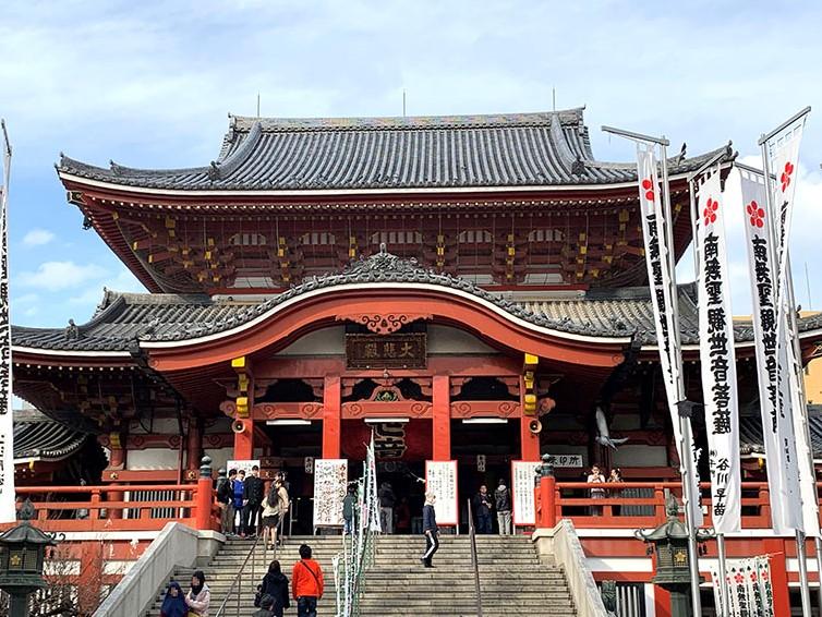 大須という地名の由来となった「大須観音」は商店街の西側にあります